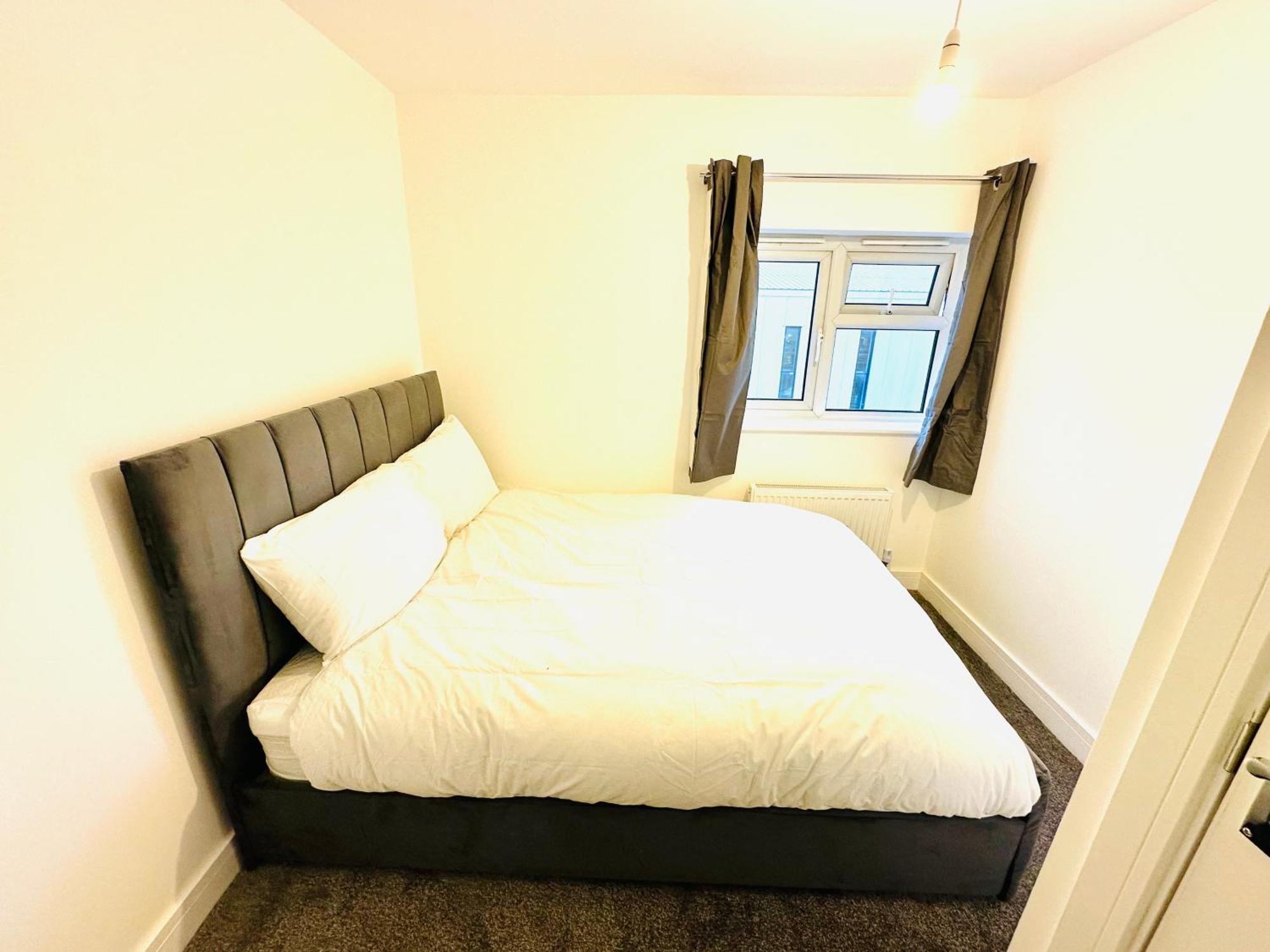 224 Newcastle Street Hotell Stoke-on-Trent Exteriör bild