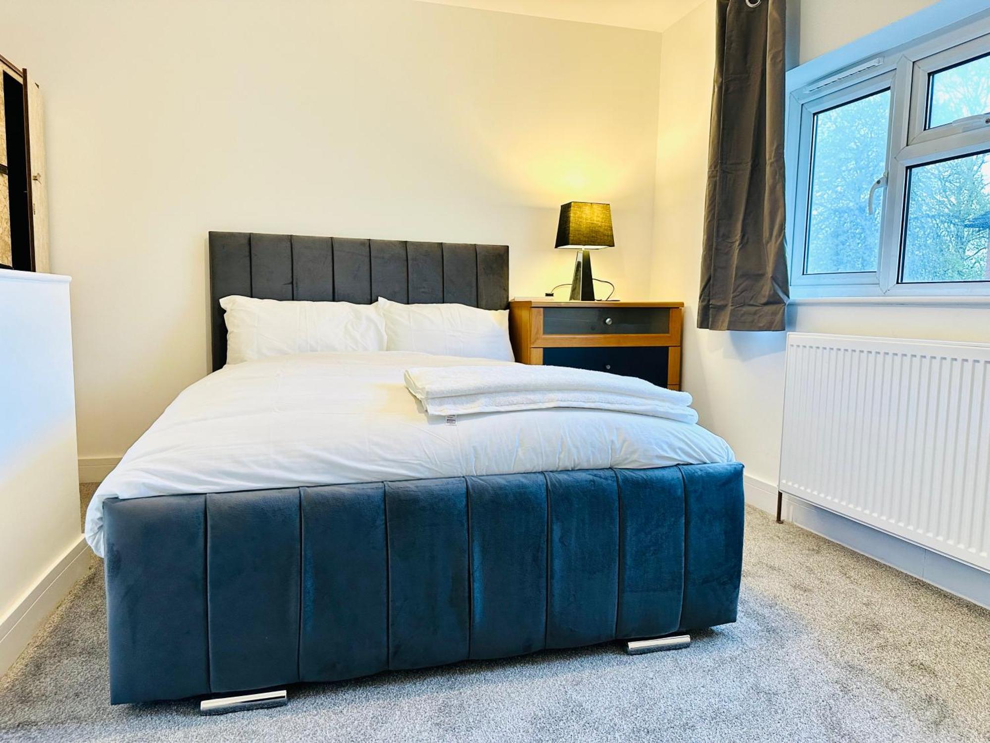 224 Newcastle Street Hotell Stoke-on-Trent Exteriör bild